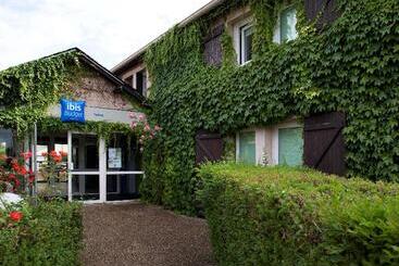 هتل Ibis Budget Tarbes