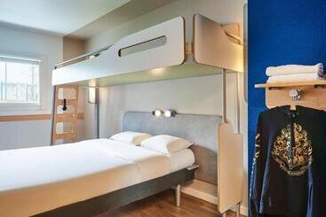 هتل Ibis Budget Velizy