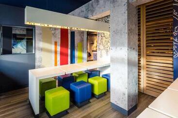 هتل Ibis Budget Velizy