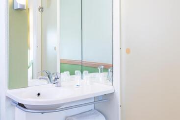 هتل Ibis Budget Velizy