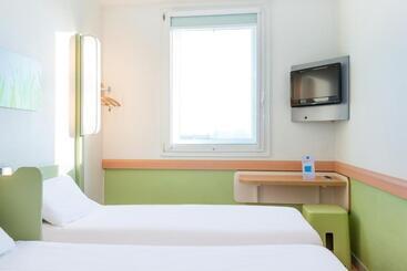 هتل Ibis Budget Velizy
