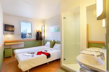 هتل Ibis Budget Velizy