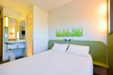 هتل Ibis Budget Velizy