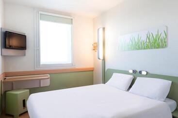 هتل Ibis Budget Velizy