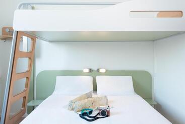 هتل Ibis Budget Velizy