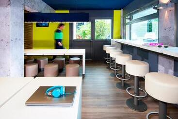 هتل Ibis Budget Velizy
