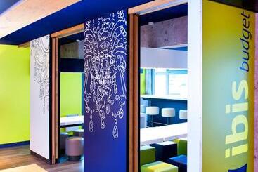 هتل Ibis Budget Velizy