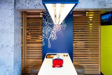 هتل Ibis Budget Velizy