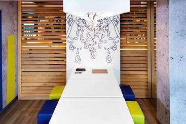 هتل Ibis Budget Velizy