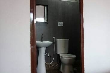 בית מלון כפרי J Residence