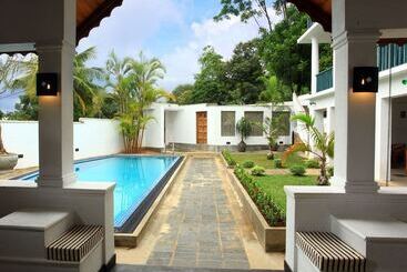 هتل Kaya Residence Kandy