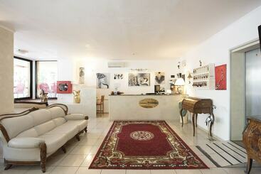 هتل Settebello B&b