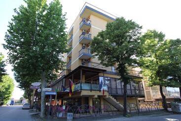 هتل Settebello B&b