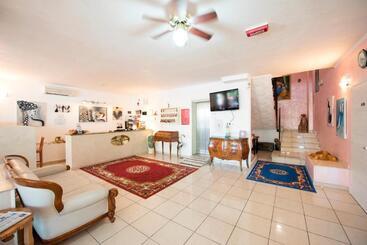 هتل Settebello B&b