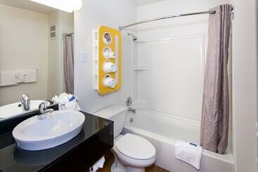 Motel 6 Hollywood