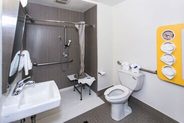 Motel 6 Hollywood