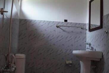 پانسیون Embiente Guest House