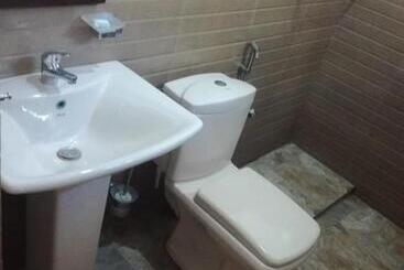 پانسیون Embiente Guest House