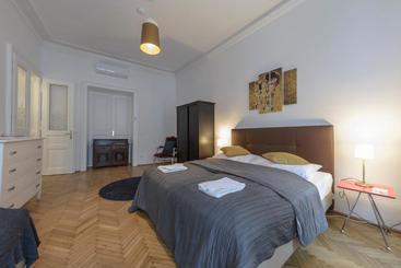 Senator Suite Stephansplatz By Welcome2vienna