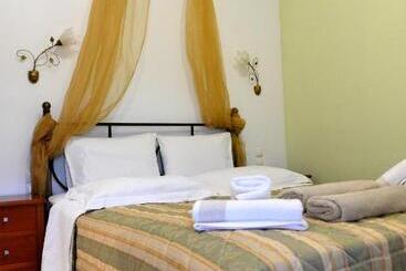 Skiathos Island Suites