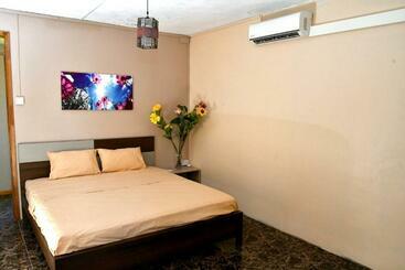 Modern Apartment With Garden And Lake View In Riambel - Chemin Grenier