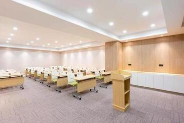 Hanting Premium Hotel Dalian Gaoxin Wanda Plaza