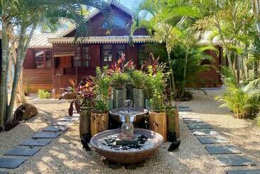 Charming House In Albion + Enclosed Garden And Shared Pool - Beau Bassin