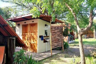 Cabanas Rusticas   Hostel
