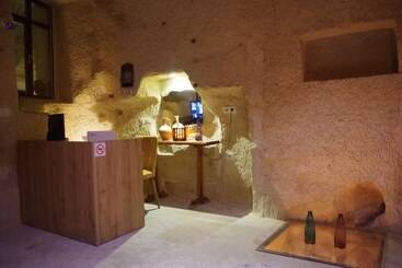 酒店 Feris Cave
