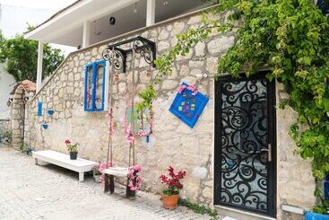 Usta X Cirak Butik Otel