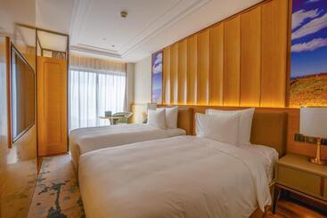 Grand Hyams Hotel   Quy Nhon Beach - Qui Nhon