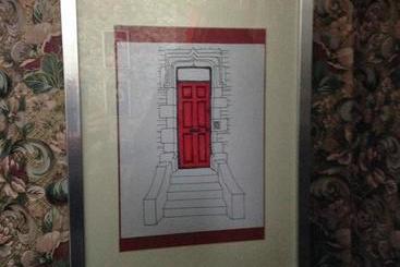 تختخواب و صبحانه The Red Townhouse
