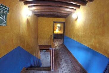 مسافرخانه Posada St Cruz Creel