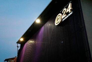 هتل At 24 Boutique