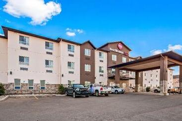 هتل Best Western Plus Moosomin
