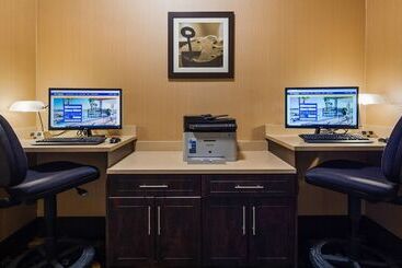 هتل Best Western Plus Moosomin