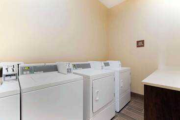 هتل Best Western Plus Moosomin