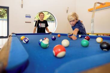 هتل Big4 Middleton Beach Holiday Park