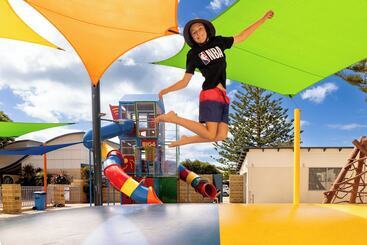 هتل Big4 Middleton Beach Holiday Park