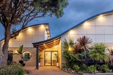 هتل Big4 Middleton Beach Holiday Park