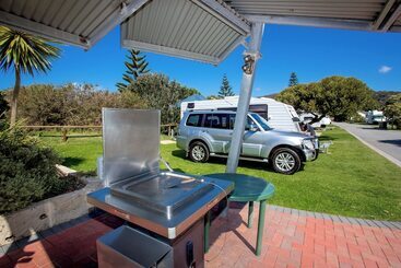 هتل Big4 Middleton Beach Holiday Park