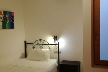 هتل Cagliari Novecento