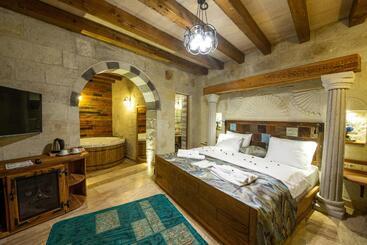 هتل Charming Cave