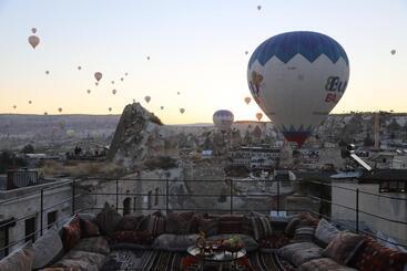 هتل Chelebi Cave Suites Plus 6 Years Old