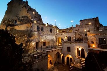 هتل Elegance Cave Suites & Restaurant