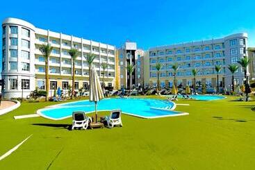 Jewel Sport City And Aqua Park - Caïro