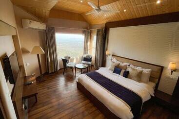 هتل Regenta Resort Exotica Dharamshala On Hilltop