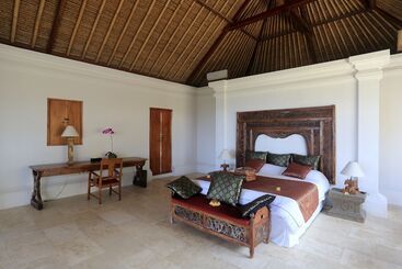هتل Villa Mandala