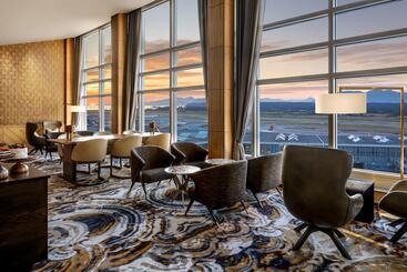 هتل Fairmont Vancouver Airport   Gold Experience