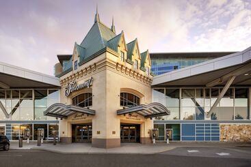 هتل Fairmont Vancouver Airport   Gold Experience